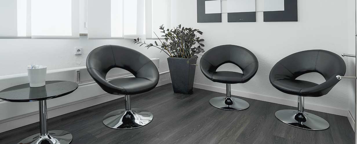 Zahnarzt Dr. Bless Stuttgart Empfang